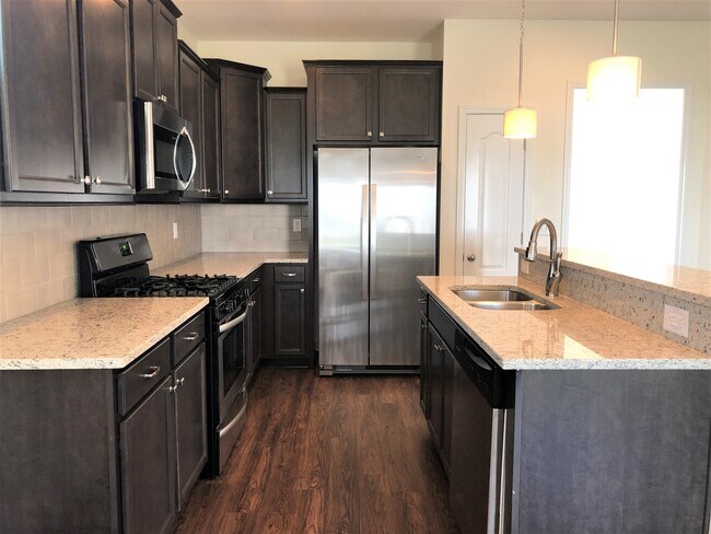 Foto del edificio - 528 Lateleaf Dr