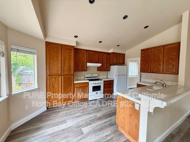 Building Photo - 8878 Lebec Ln
