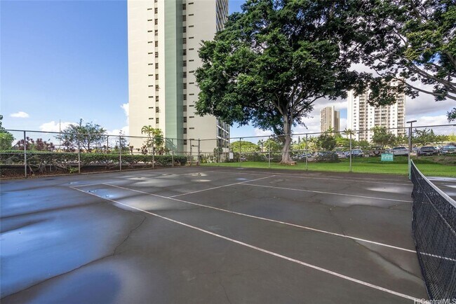 Foto del edificio - The Pearl- 2 bedrooom one bath unit with 2 assigned parking stalls!