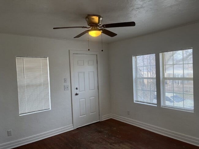 Building Photo - One bedroom apartment near Downtown OKC