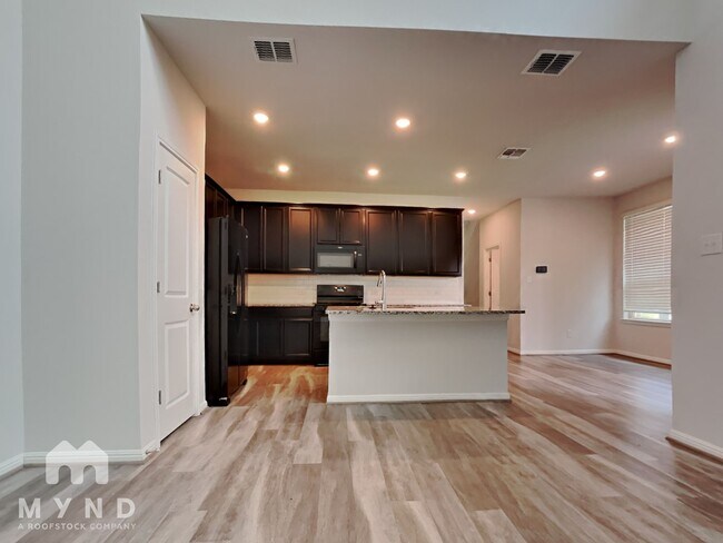 Foto del edificio - 5709 Pleasanton Pkwy