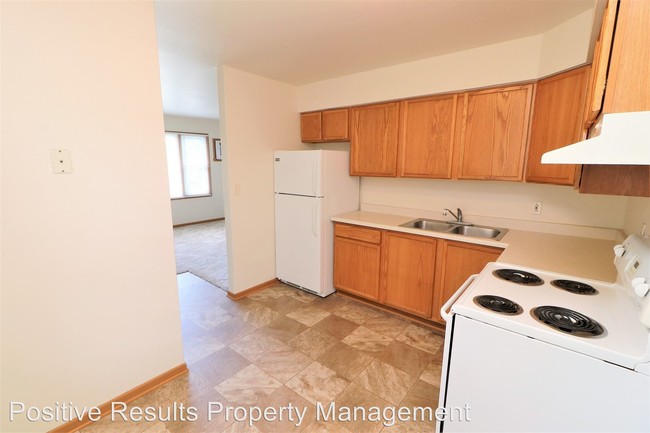 Building Photo - 536 Biester Dr