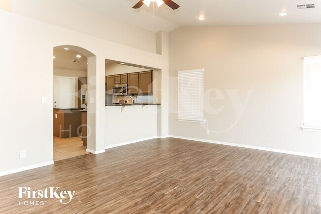Building Photo - 5008 Camino Del Santo Pkwy