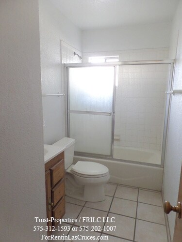 Building Photo - Spacious 4/2 close to NMSU