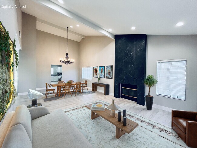 Building Photo - 38825 Charlesworth Dr