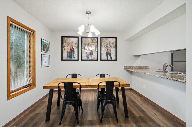 Foto del edificio - 2227 11th St