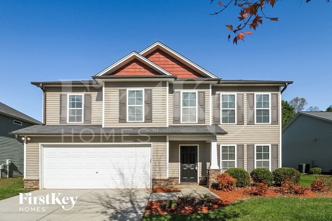 Building Photo - 1647 Crestlawn Tl