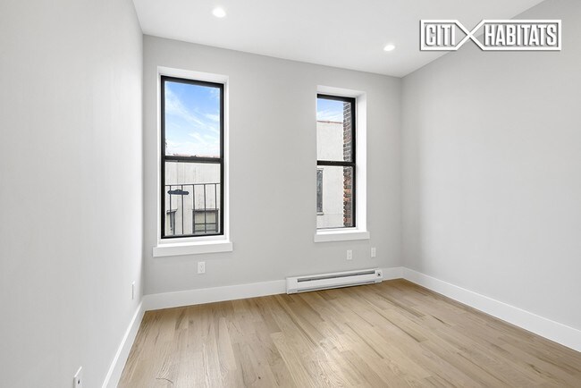 Building Photo - 1569 Lexington Ave