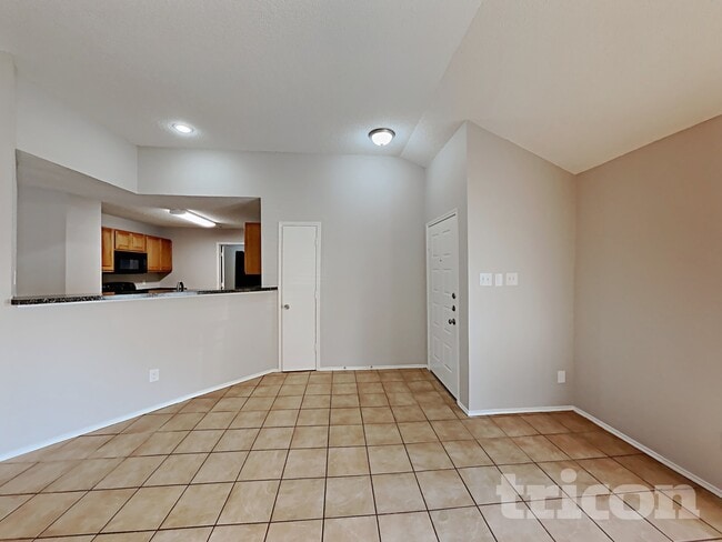 Building Photo - 5412 Boxelder Dr