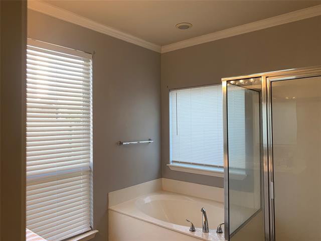 Building Photo - 10621 Ashmore Dr