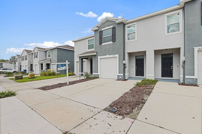 Building Photo - 1817 Hovenweep Rd