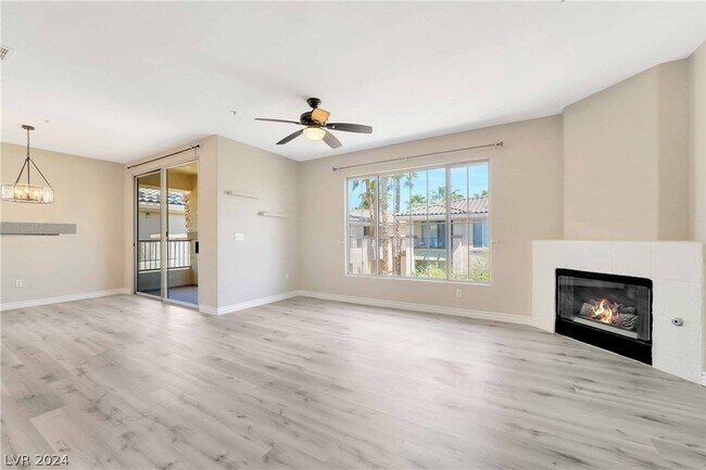 Building Photo - 7167 S Durango Dr