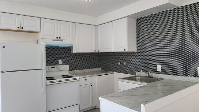 Foto del edificio - 2937 Stewart Ave