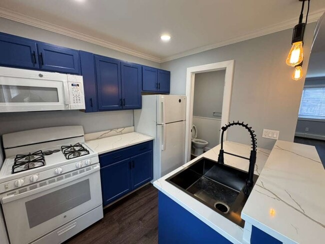Building Photo - Georgetown Apartments