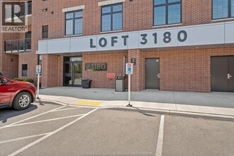 Building Photo - 3180 Meadowbrook Ln