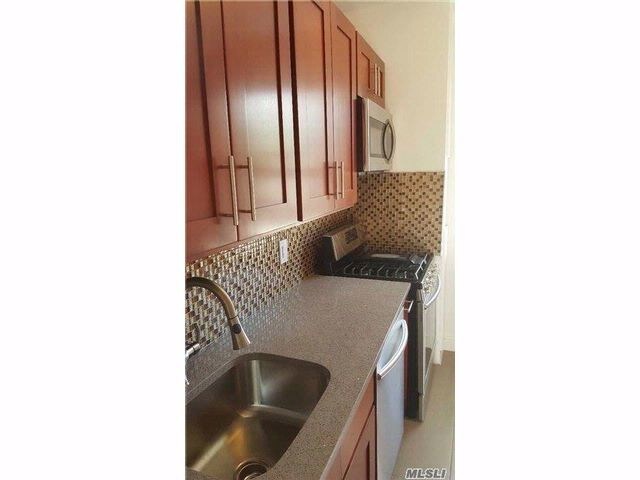 Foto del edificio - 8309 Talbot St