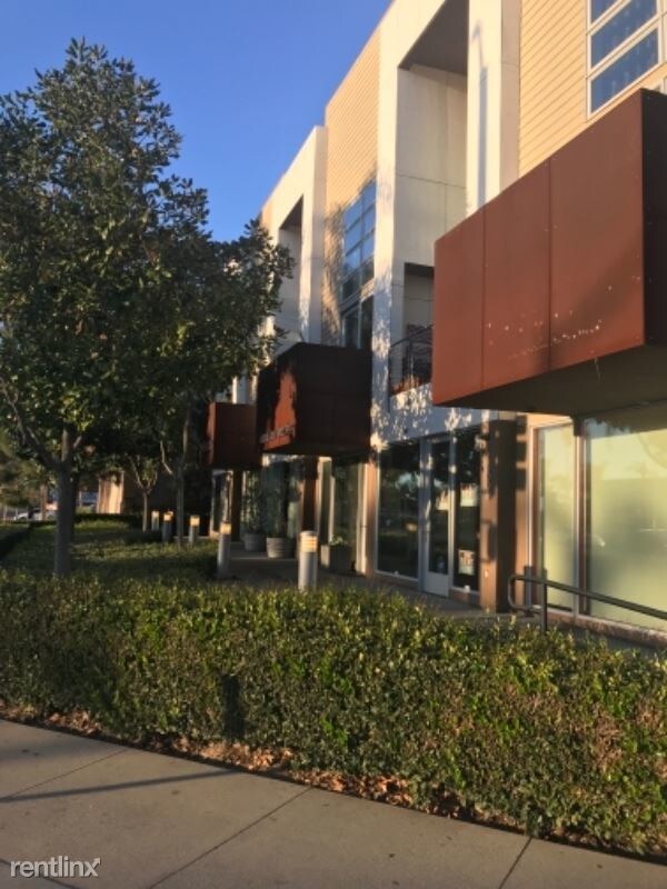 Foto del edificio - 3 br, 3 bath Townhome - 3009 N Main St