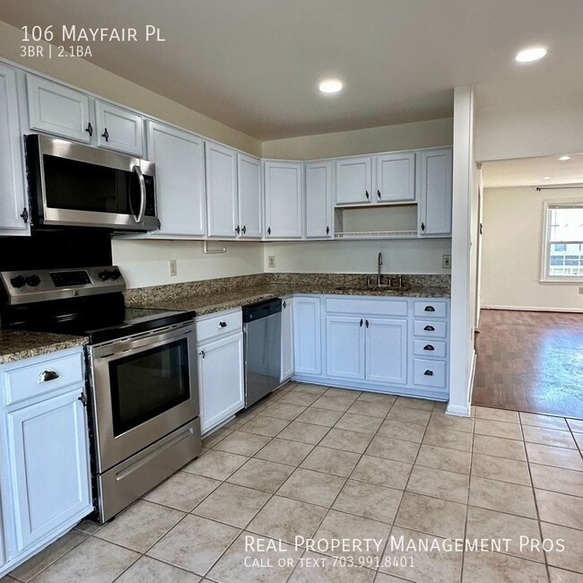 Building Photo - 106 Mayfair Pl