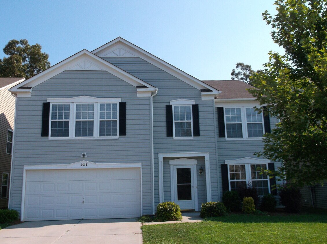 Foto principal - 2058 Durand Rd