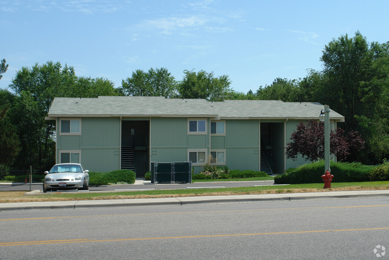 Foto del edificio - James Court Apartments