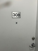 Building Photo - 630 Cummings Ave