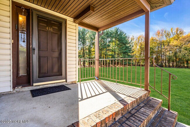 Foto del edificio - 438 Oak Knoll Dr