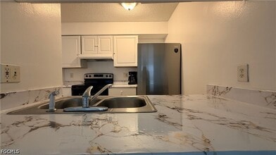 Building Photo - 3407 Winkler Ave