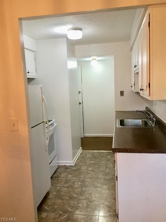 Foto del edificio - 22091 River Oaks Dr