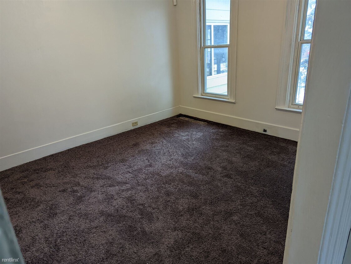 Building Photo - 2 br, 1 bath Duplex - 811 Wilson St Apt 1