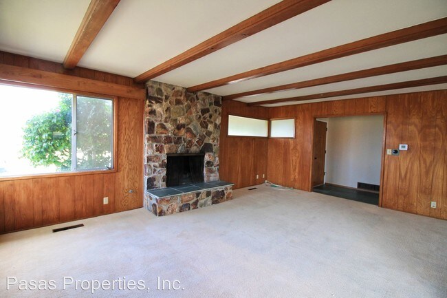Building Photo - 4411 Carmelo St