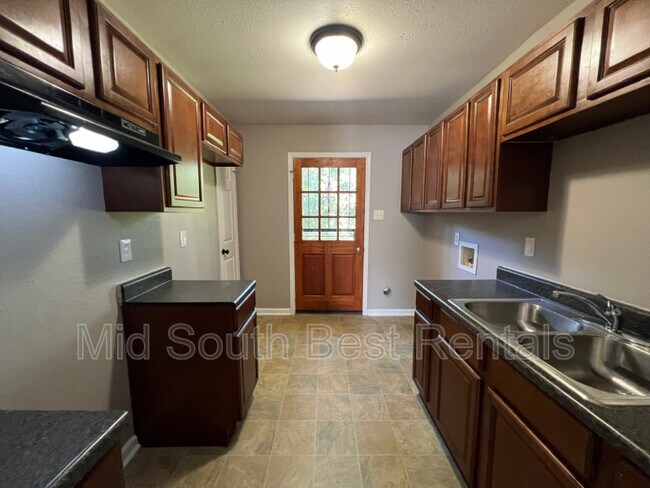 Foto del edificio - 3322 Old Horn Lake Rd