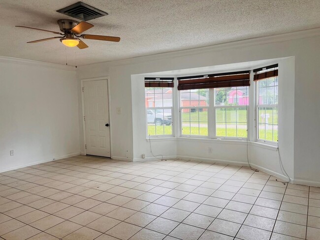 Foto del edificio - 1120 SW Ithaca St