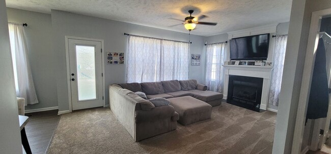 Building Photo - NEW LISTING!!!! Dont Miss Out