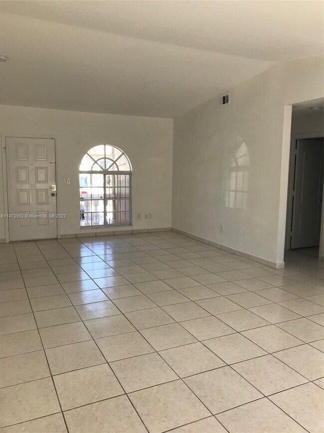 Building Photo - 17225 NW 72nd Ct