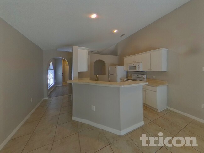 Building Photo - 10549 Opus Dr