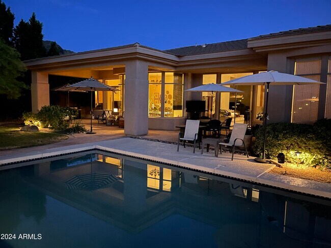 Foto del edificio - 11050 E Verbena Ln