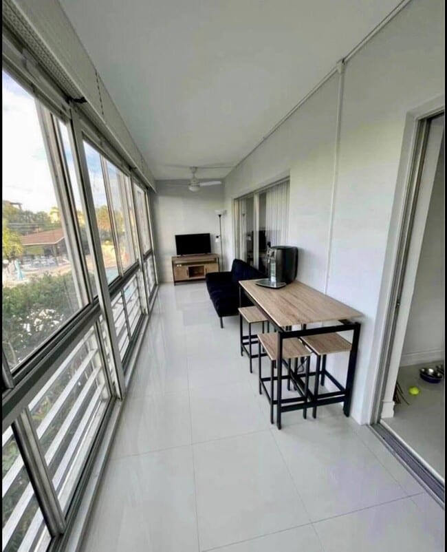 Building Photo - 209 Waterway Dr S