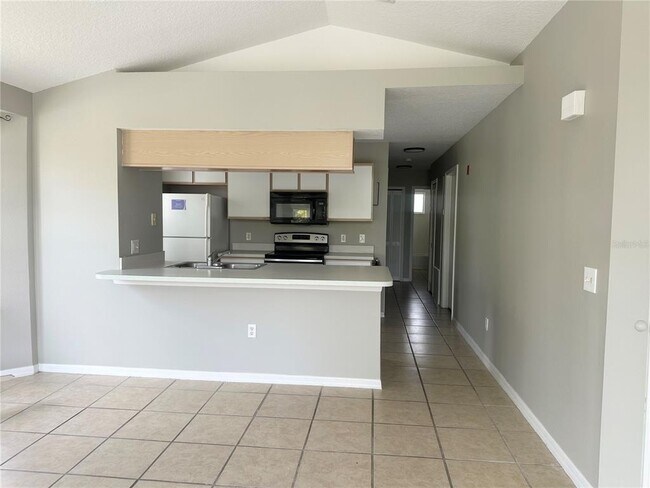 Building Photo - 8705 Knightsbridge Ct