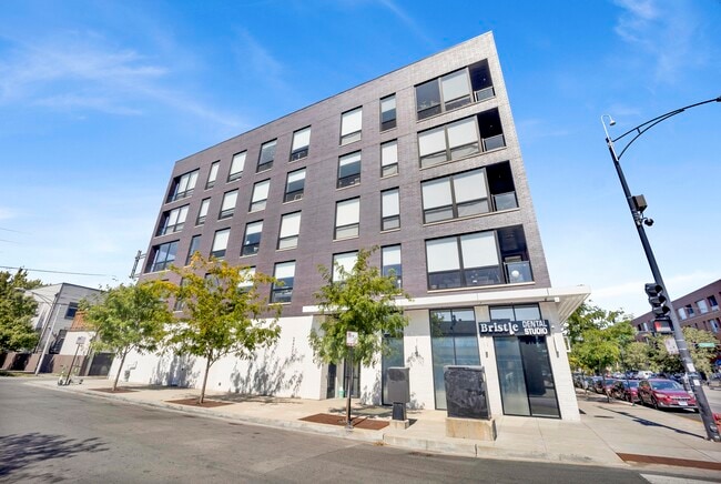 Building Photo - 2400 W Wabansia Ave