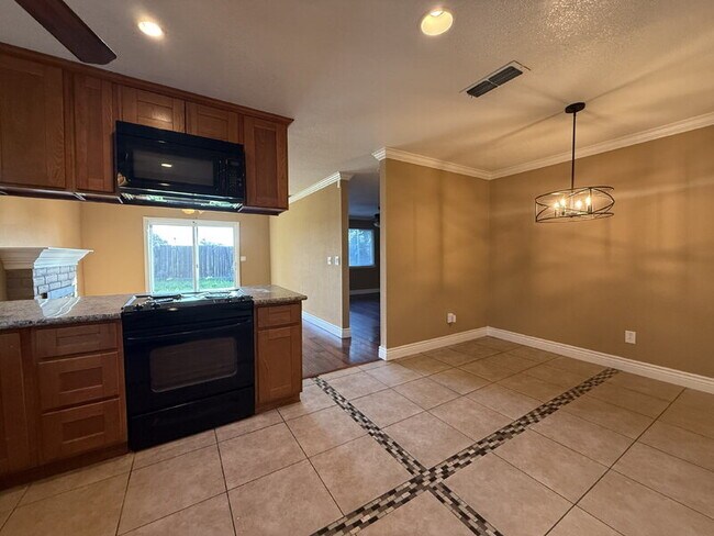 Foto del edificio - 91 Decathlon Cir