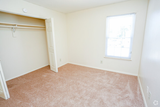 Bedroom - Southgate Manor Apartments