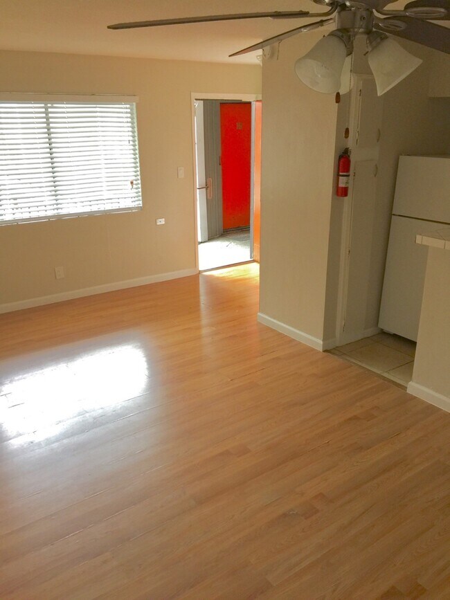 Foto del edificio - 502 W Alabama St