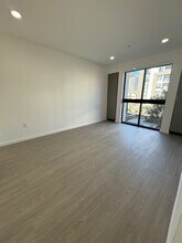 Building Photo - Doran Residences LLC
