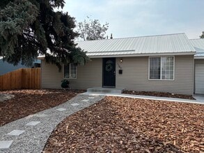 Building Photo - 1340 Juniper Dr