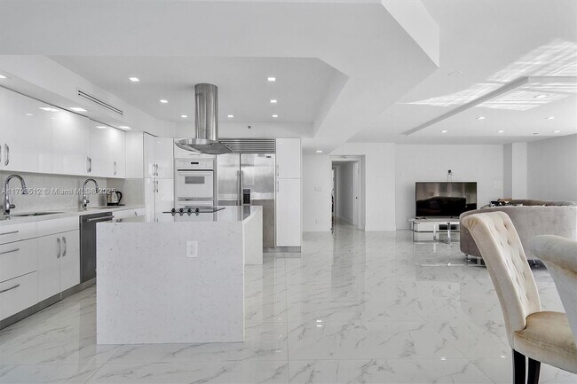 Foto del edificio - 19707 Turnberry Way