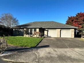 Building Photo - 14441 NE Morris Ct