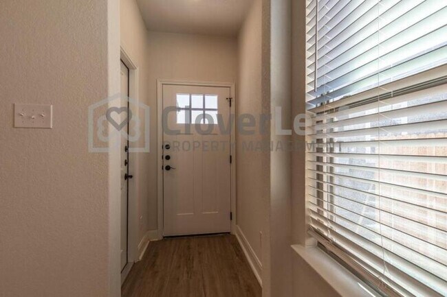 Foto del edificio - 10359 Lynwood Crk