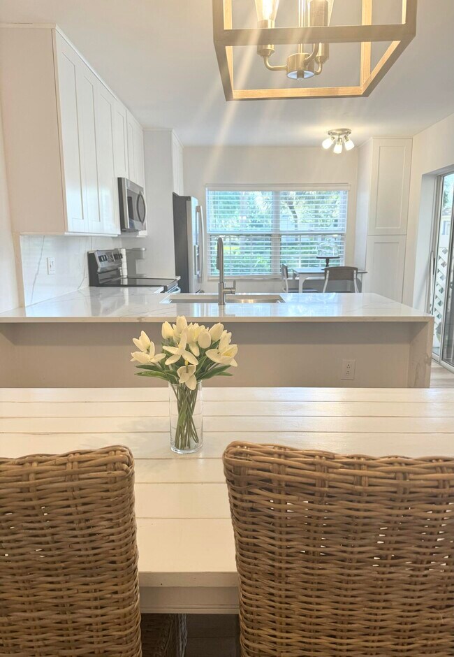 Foto del edificio - 8153 Chelsea Ct