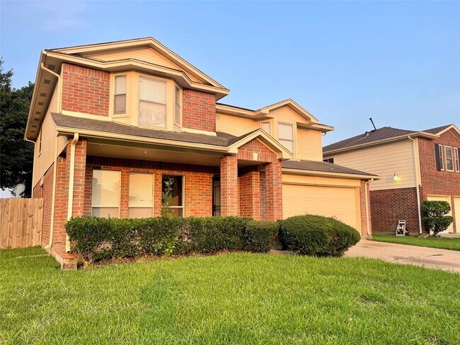 Foto del edificio - 13727 Wood River Dr