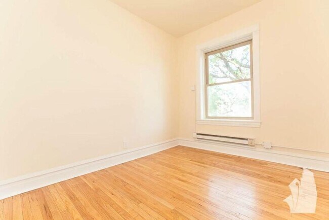 Building Photo - 1 bedroom in Chicago IL 60618